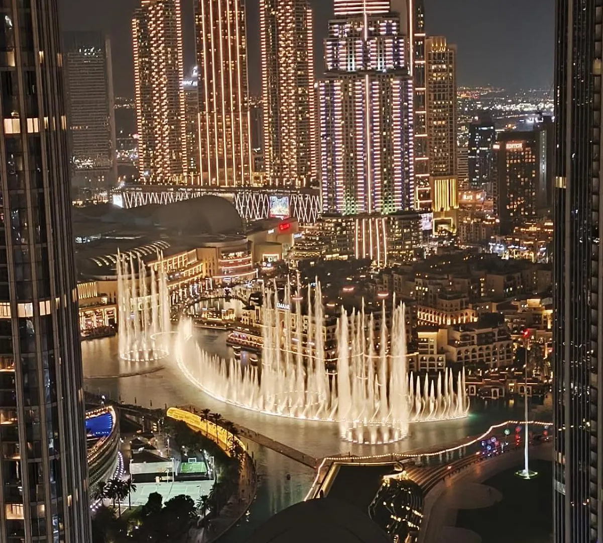 Luxury 3Br And Maid Room Forte Tower 1 With Fountain View Dubai Apartment