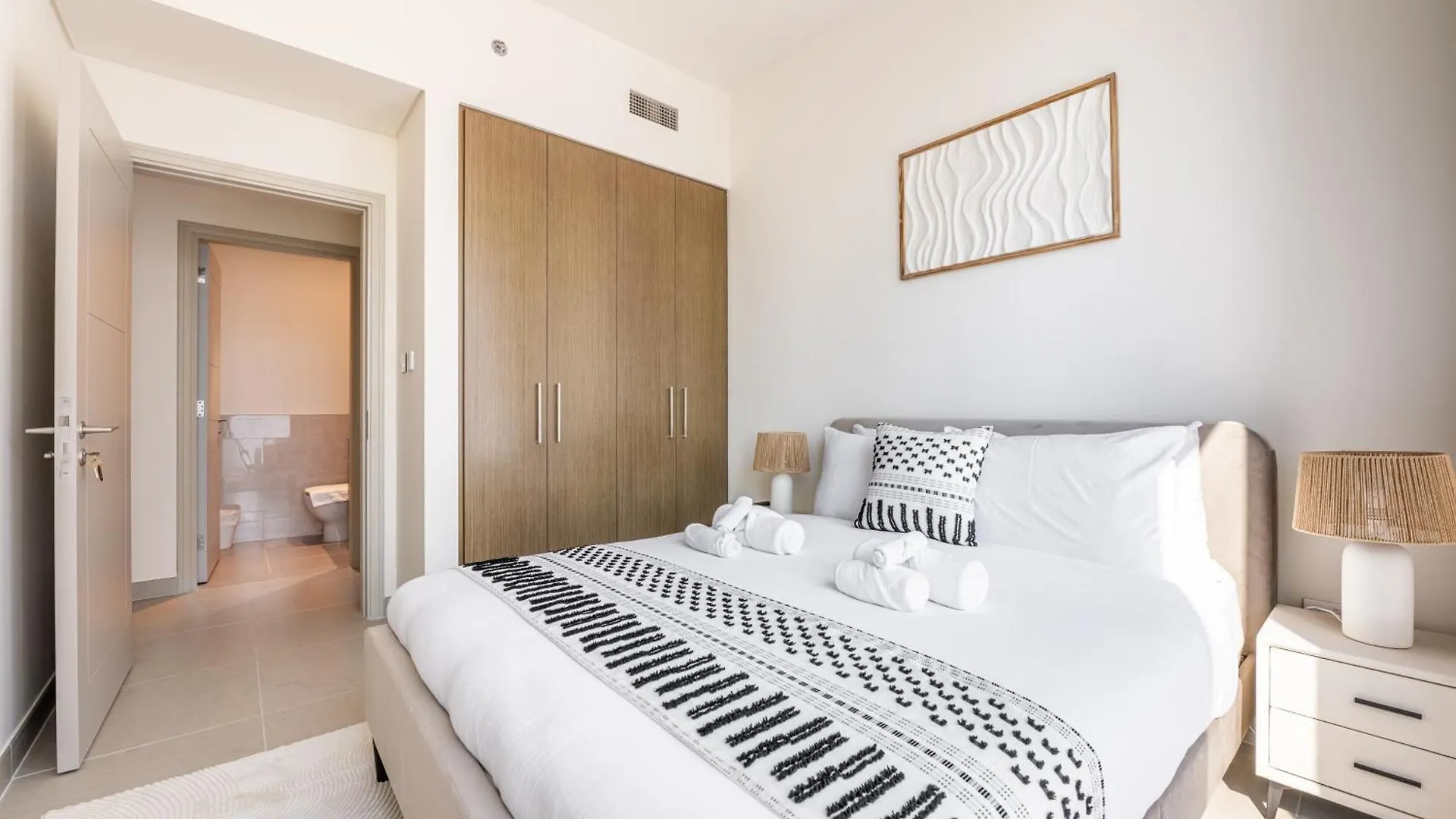 Luxury 3Br And Maid Room Forte Tower 1 With Fountain View Dubai 0*,
